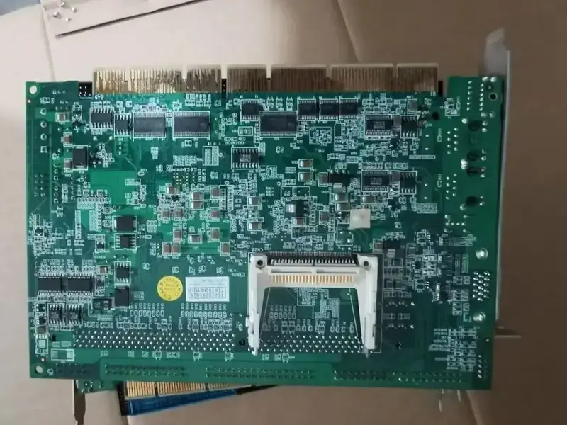 Carte mère IEI PCISA-LX-800-R11