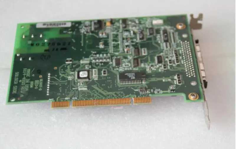 COMPONENT SIDE 1114-4000 REV A daqboard/1005 Industrie-Hauptplatine