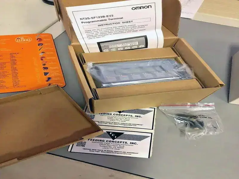 Module Omron NT2S-SF123B-EV2
