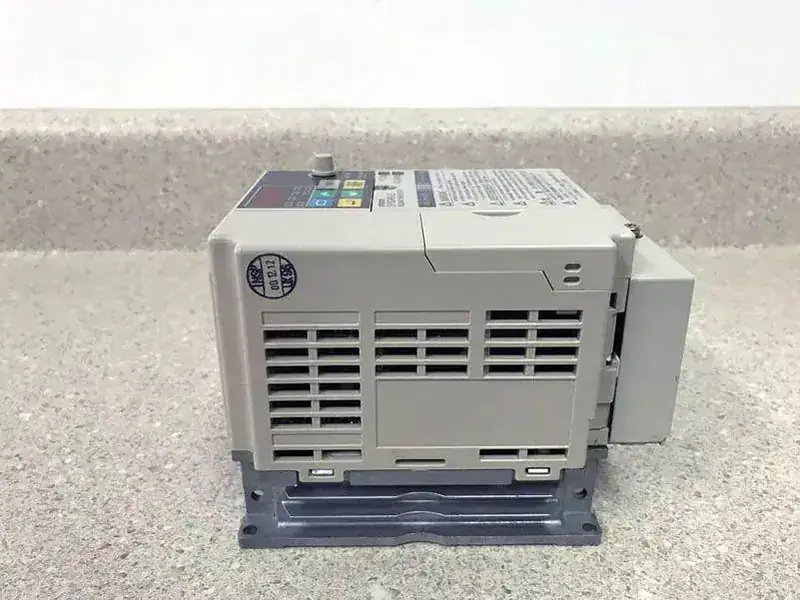 Inverter Omron 3G3MV-C4004