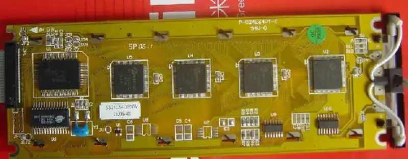 Carte LCD SS24E64DFNW P-G24E64PT-E FGM240128C TLX-5201-C3B