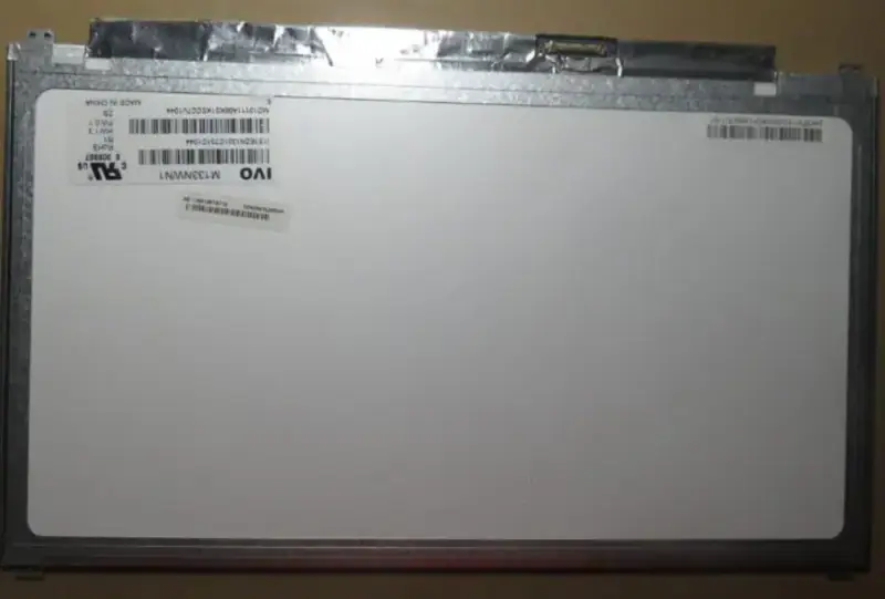 Remplacement du panneau LCD M133NWN1 R1 IVO