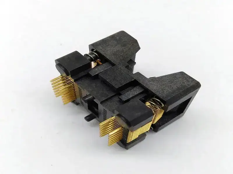 Puce Toshiba QFN48