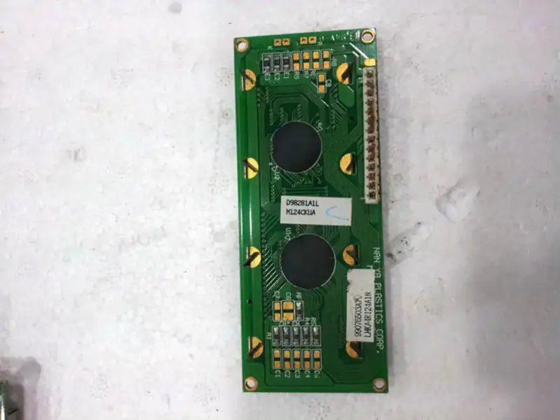 D98281A1L M124CKUA 99076503AE LMKA4R124A1N carte LCD