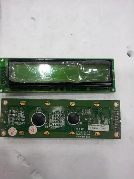 MTB-S000201MYHSAY-011 MTB-201 P3-201 REV.A COPYRIGHT 2001 LCD board