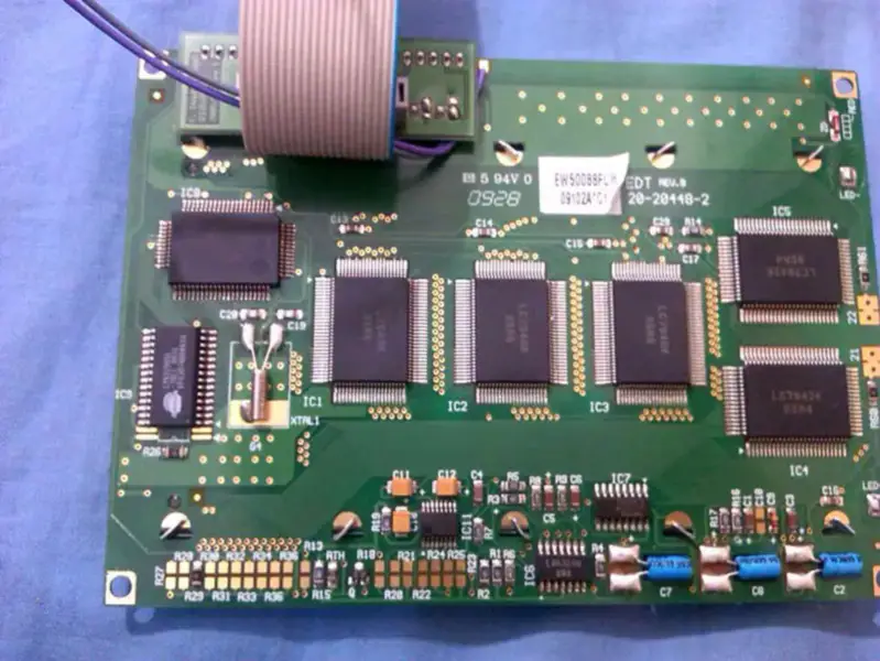 Carte LCD EW50088FLW
