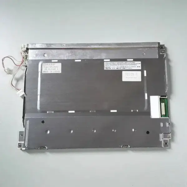 Remplacement du panneau LCD SHARP LQ104V1DG52 pour applications industrielles