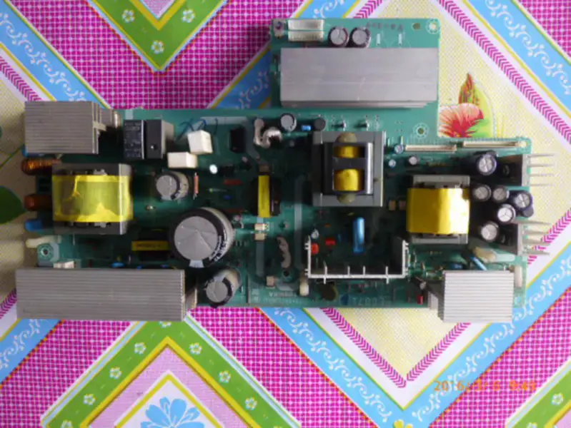 Toshiba 42WL66C V28A00003601 PE0071B-1 V28A00003900 LCD board