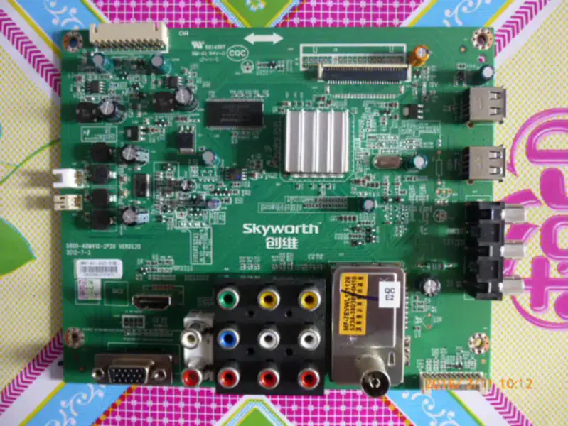 Carte Skyworth 32E350E 32E5CHR 5800-A8M410-2P20/2P10 avec écran LCD