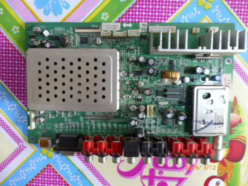 Carte Skyworth 26L03HR 5800-A8K210-0010 lcd V260B1-LN1