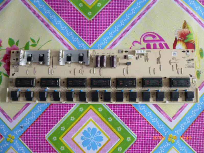 Sharp 32GE5A RUNTKA451WJN1 DAC-60T001 Inverter Board