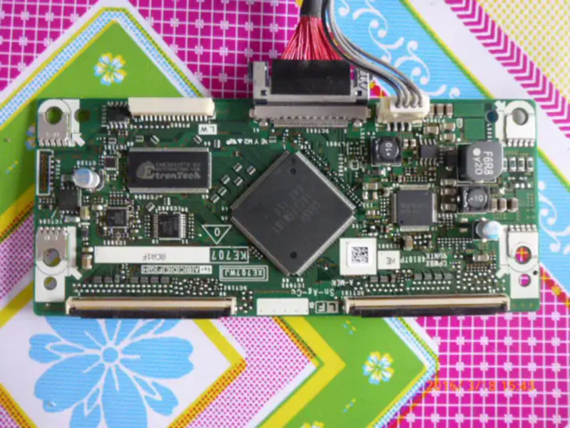 Sharp LCD-32GE5A logic Board CPWBX RUNTK4010TP ZE KE707 XE707WJ