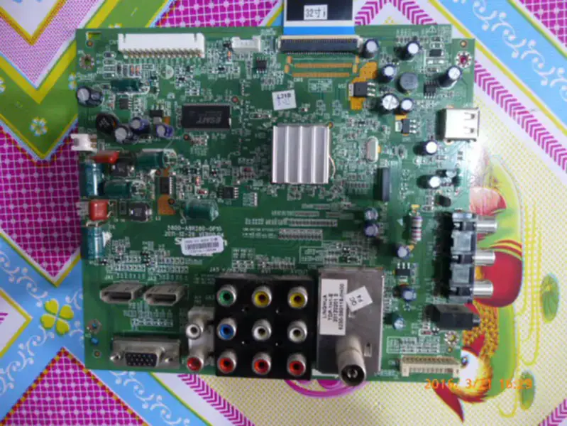 Carte Skyworth 32E55HE 5800-A8R280-0P10 lcd SDL320X1 -S0GA