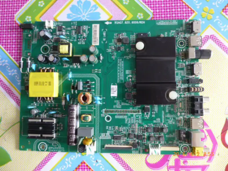 Hisense LED32K220(BOM1)175495 carte RSAG7.820.6006 lcd HD315DH-F1