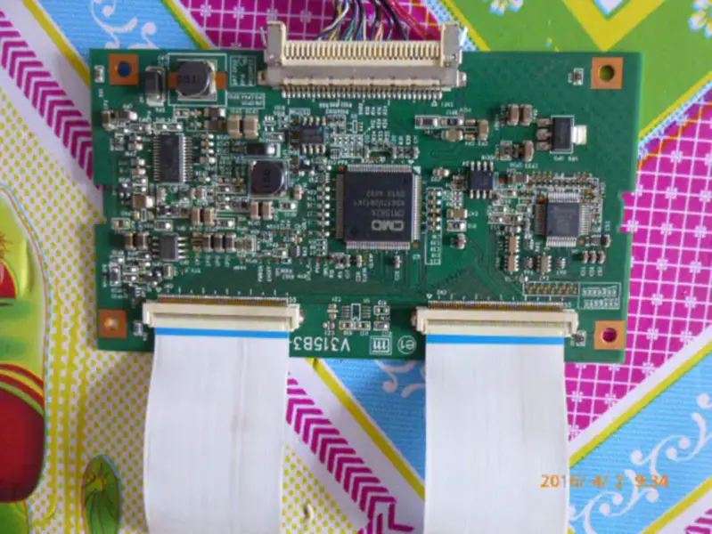 Carte mère Hisense TLM32V68 TLM32V88 RSAG7.820.1453 = V315B3-C01