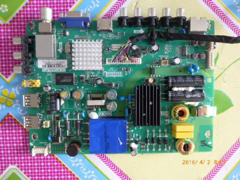 Haier LE32A7100 LE32A7200 Carte TP.RT2644.P72 lcd HV320WHB-N00