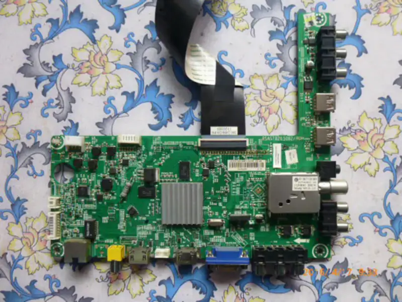 Hisense LED32EC310D Board RSAG7.820.5082 with lcd HE315GH-B11