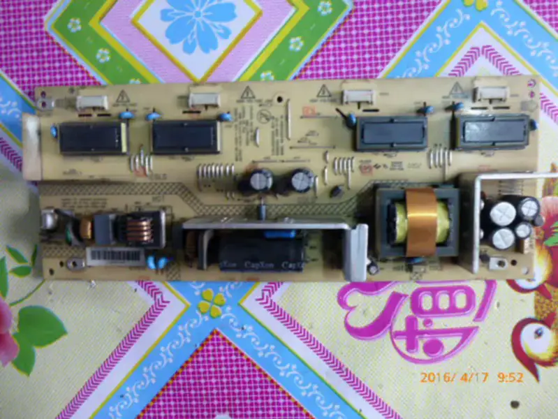 Carte d'alimentation KONKA LC26E526 35012402 34005565 KIP072U04-01