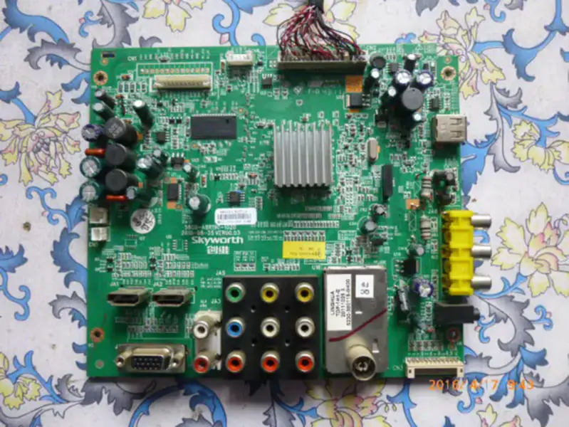 Skyworth 26S15HM Board 5800-A8R190-1020 /1010 with lcd