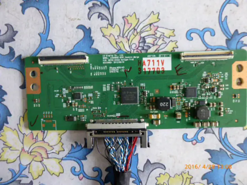 Scheda logica Changhong LED50C2000i 6870C-0452A con display LCD LC500DUJ
