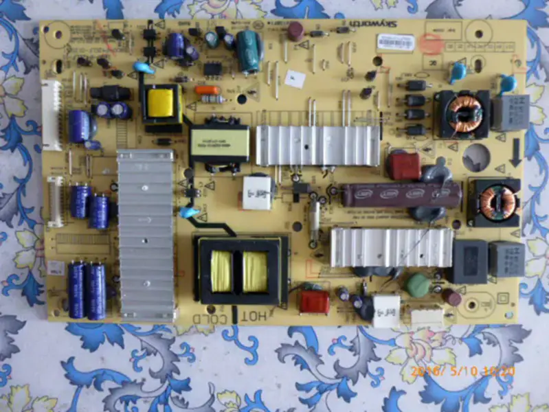 Carte d'alimentation Skyworth 42E580F 47E6CRD 168P-P42ELF-11 5800-P42ELF-0120