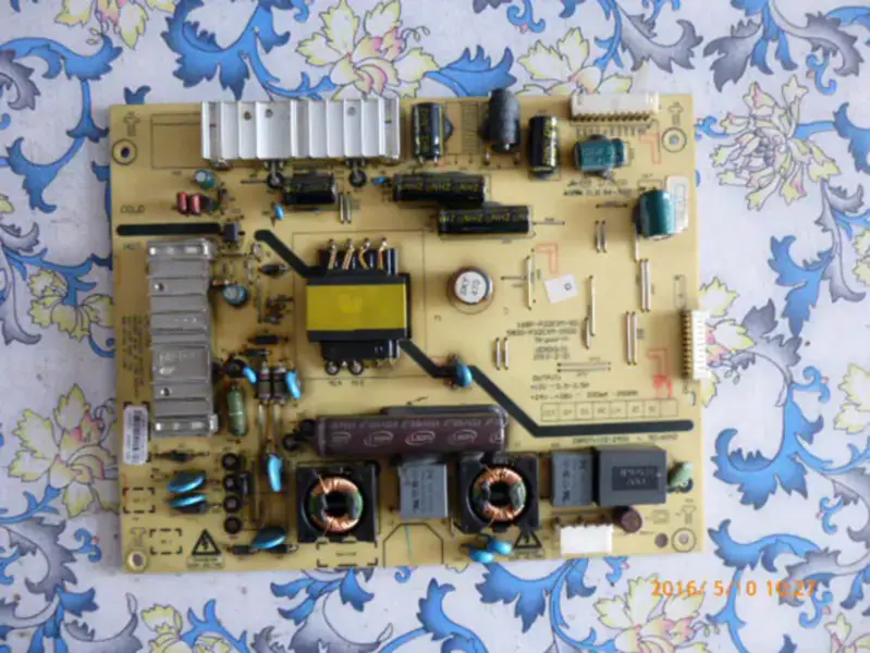 Carte d'alimentation Skyworth 32E56HE 32E56HR 5800-P32EXM-0600 168P-P32EXM-50