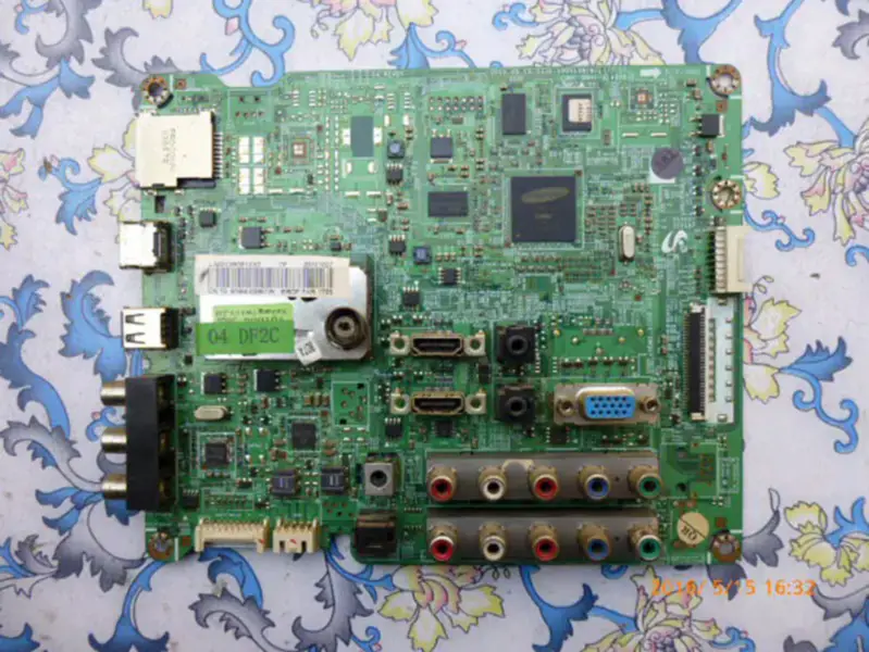 Carte Samsung LA32C360E1 BN41-01490A avec écran LCD Samsung LTF320AP08
