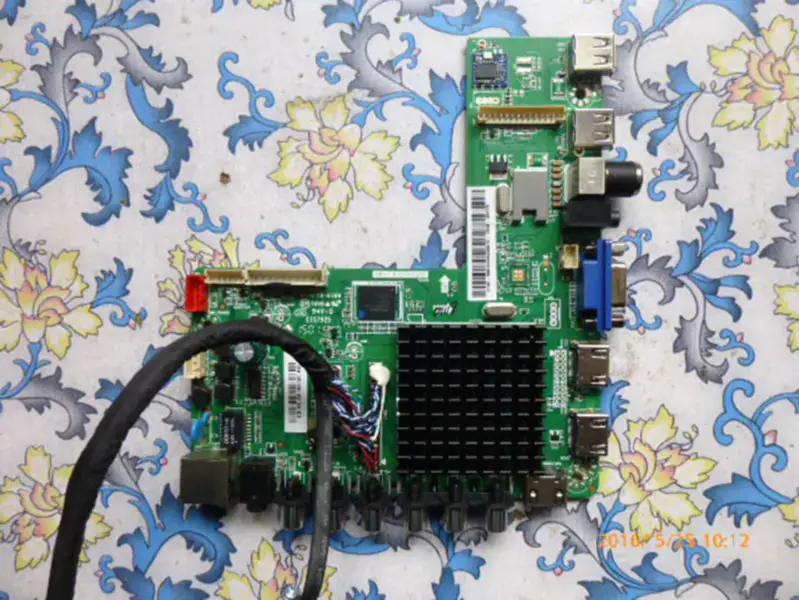 Carte HKC F55DB7100T HK-T.RT2982V01 avec carte LCD ELTH550A072