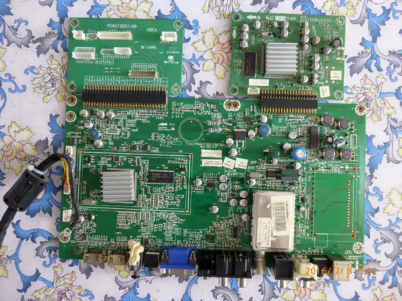 Hisense TLM4236P Board RSAG7.820.1138 with CHIMEI lcd V420H1-L11