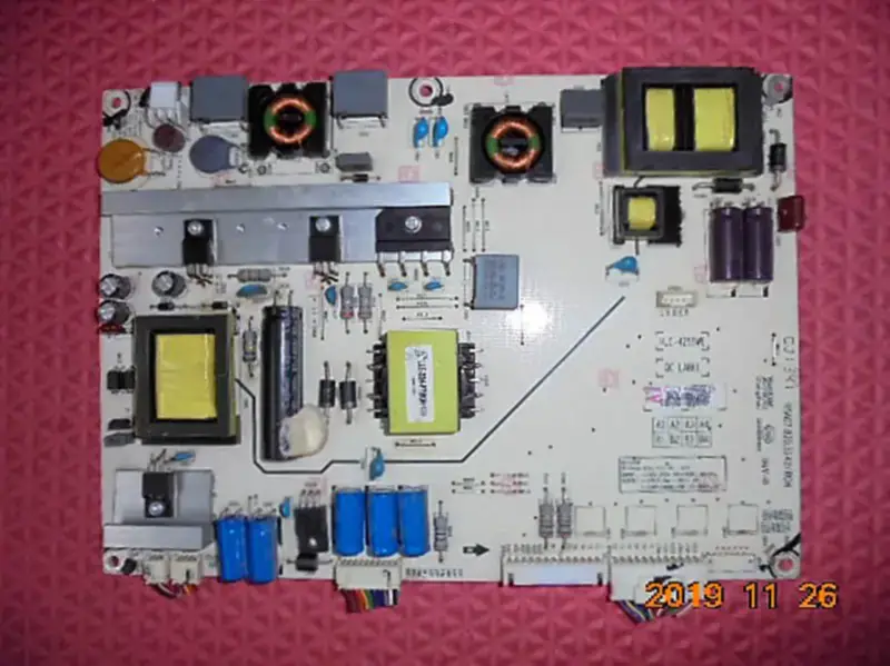 Carte d'alimentation Hisense LED46EC330J3D RSAG7.820.5242