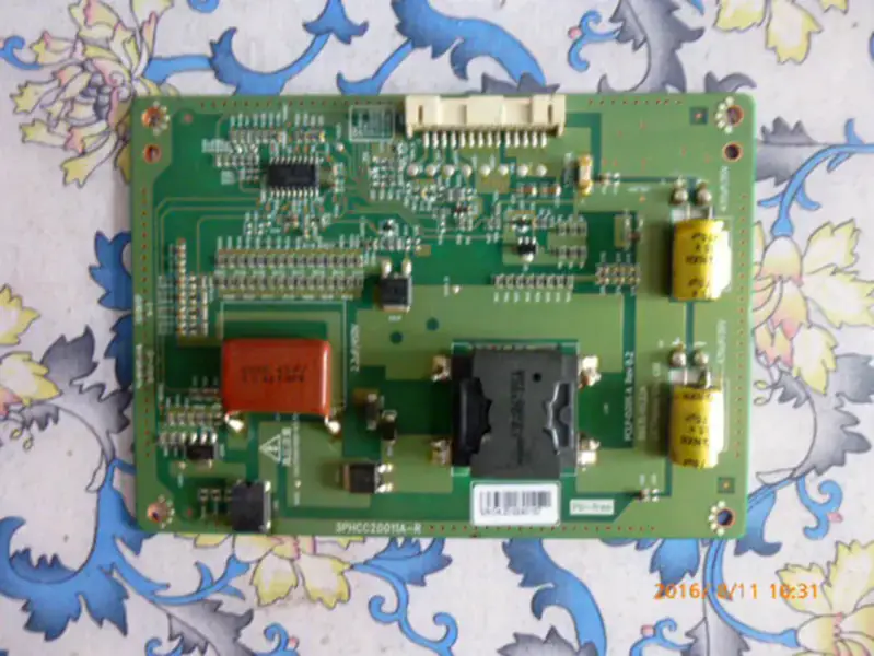 Carte Skyworth 42E380S 6917L-0122A 3PHCC20011A-R