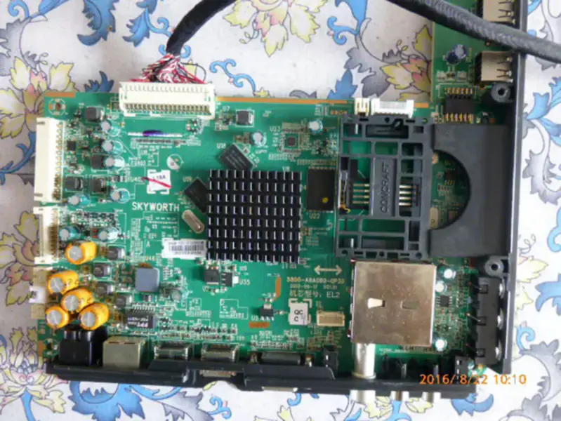 Carte LCD Skyworth 39E580F 5800-A8A080-0P30 LCD REL390QF-D100