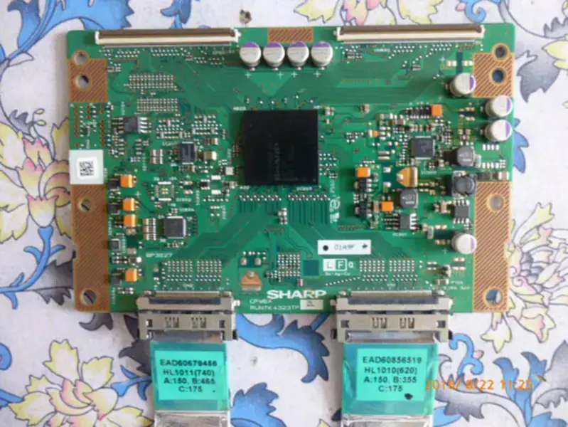 Carte mère LG 52LD550-CB CPWBX RUNTK 4323TP ZL avec écran lcd LK520D3LA87