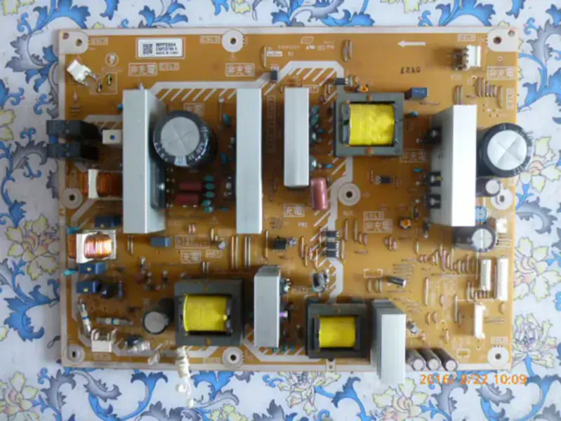 Panasonic TH- P50X20C Power Supply Board PCPF0257 MPF6904 LCD board