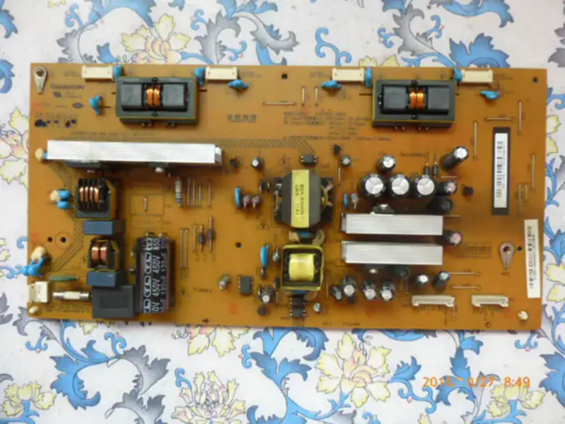 Changhong LT26630 LT26630X carte d'alimentation XR7.820.126V1.1 R-HS085L-3HF01