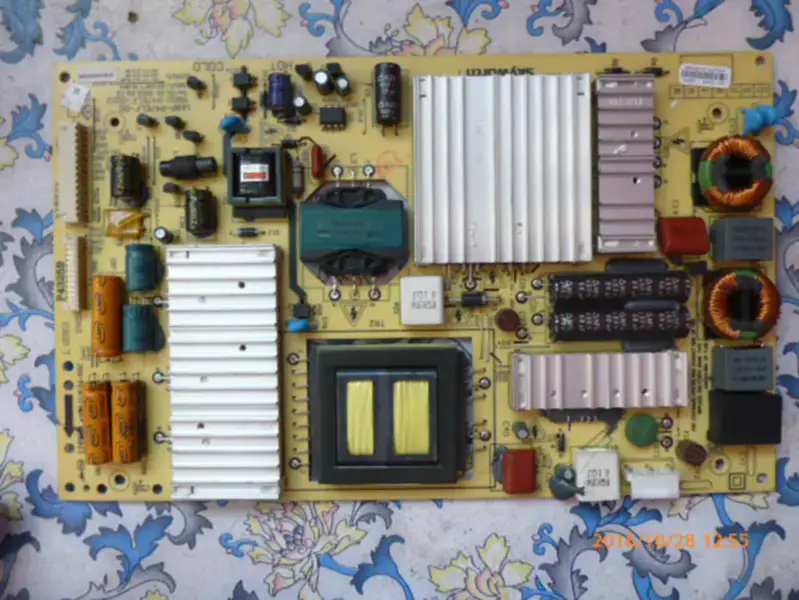 Carte d'alimentation Skyworth 42E610G 42E83RS 5800-P47ELF-0010 168P-P47ELF-00