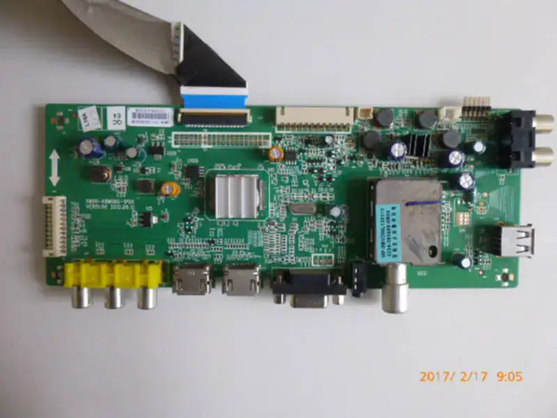 Carte Skyworth 39E350E 5800-A8M060-1P00 avec 8M06 RDL-390FY (QD0-102)