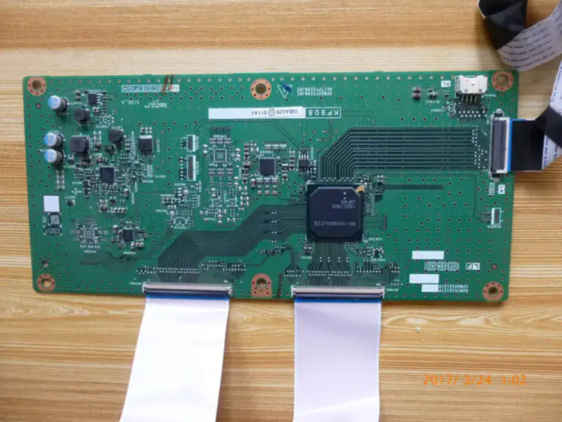 Sharp LCD-70LX550A QKITPF908WJN2 XF908WJN2 Carte LCD