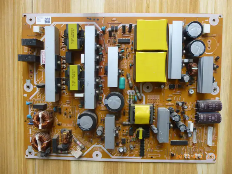 Panasonic TH-P50UT30C Power Supply Board N0AE6KK00009/7 PSC10351H LCD board
