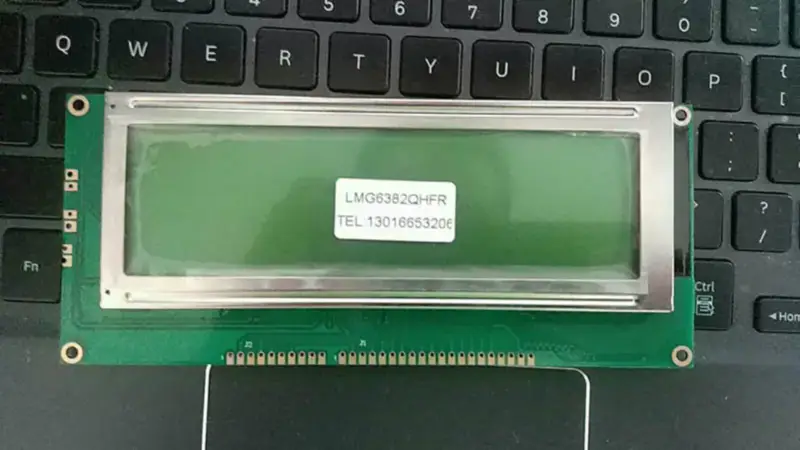 HITACHI LMG6382QHFR LCD