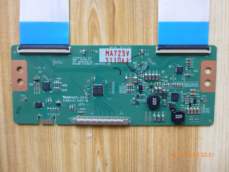 TCL LE37D8810 L37E4500A-3D carte mère 6870C-0433A lcd K365WD1