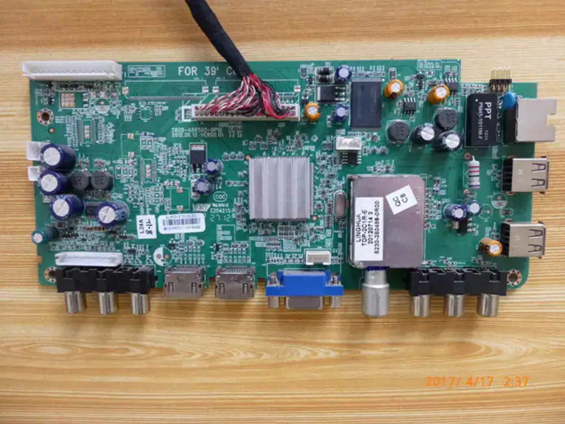 Carte LCD Skyworth 39E500E 5800-A8R560-0P50 V390HJ1-LE1 SEL390V7-S05A