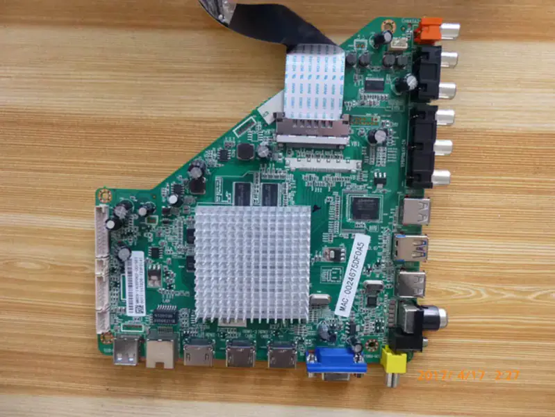 Carte LCD Philips 42PUF6052/T3 4704-M918T8-A3333K01 LCD K420WDB