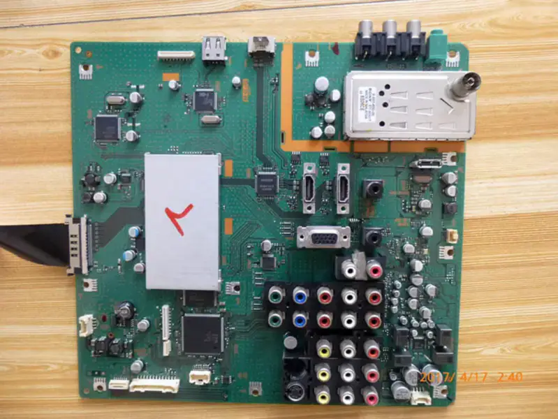 Carte Sony KLV-52V440A 1-876-534-11 avec carte LCD LTY520HB07