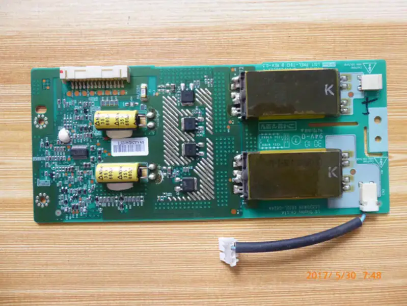 AOC LC32R03 KONKA LC32FS81B Skyworth 32L05HR Inverter Board 6632L-0624A