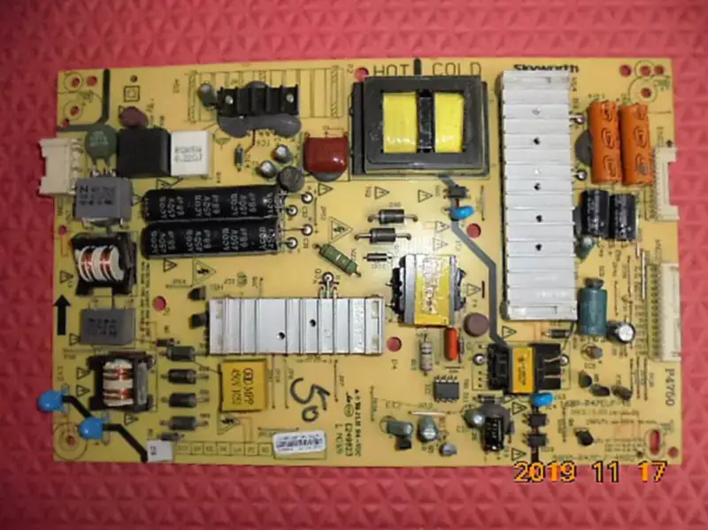 Carte d'alimentation Skyworth 50E690U 5800-P47ELF-4500 168P-P47ELF-45