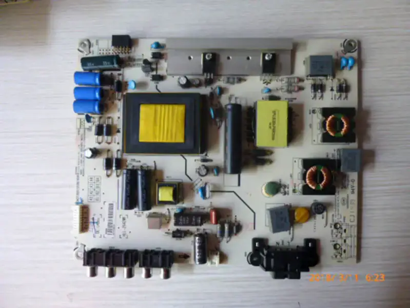 Carte d'alimentation Hisense LED42EC110JD RSAG7.820.5338/R0H