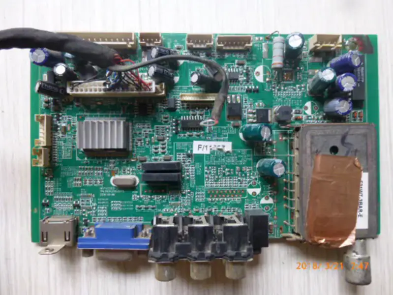 PANDA L26M02 Board MSTV2203-ZC01-01(C) 303C2203073 lcd P260TWR5R