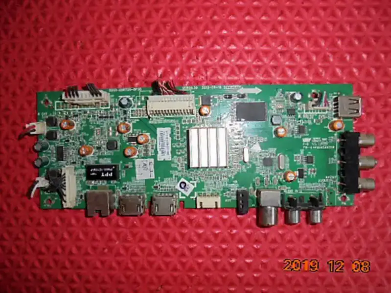 Carte Skyworth 32E660E 5800-A8R720-0P30 avec RDL32HY LDF-200