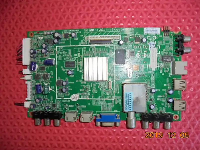 Skyworth 39E550E 39 inch Board Drive Board LM1003